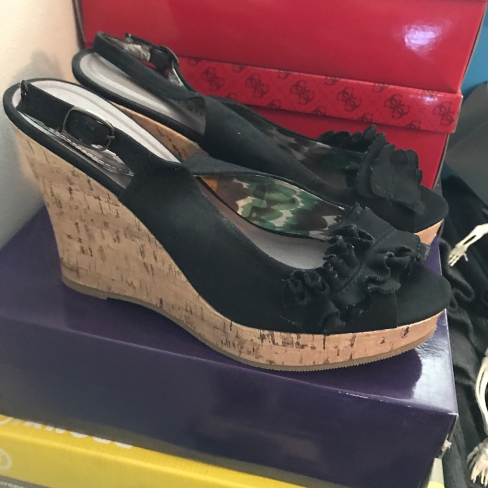 Madden Girl Size 11 black wedges